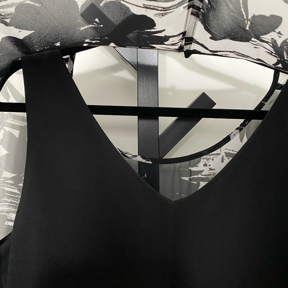 Black and white floral midi dress - Picture 6 of 7